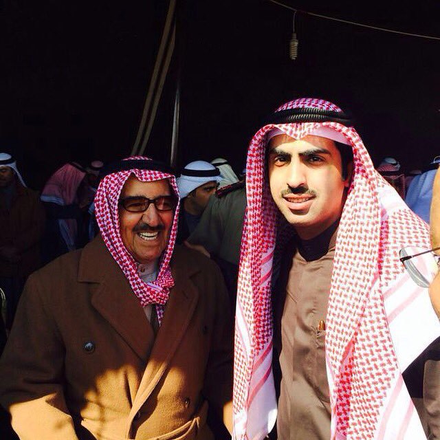 صورة الشیخ احمد بن سعود السویط مع الامیر صباح الأحمد الصباح